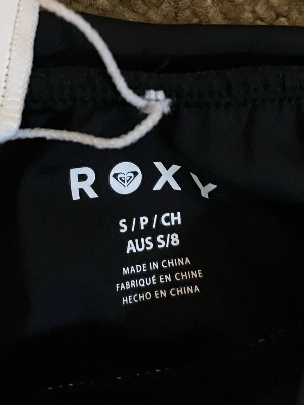 Roxy Pro Surf Black Crop Rash Guard Top with White Hibiscus size S - Picture 9 of 9